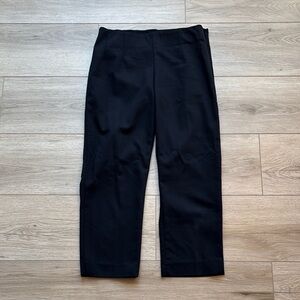 Mid-Rise Black Capri Pants